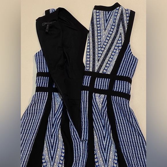 Stunning BCBGMaxAzria dress - Picture 7 of 11